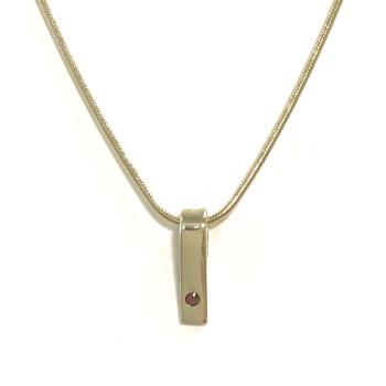 Hanger, 14krt.goud met robijn (lengte hanger:12mm.) excl. collier - 1147 Hanger, 14krt.goud met robijn (lengte hanger:12mm.) excl. collier - 1147