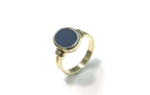 HC Ring, 14krt.goud met blauwe lagensteen 11x9mm.(maat 18) - 4741