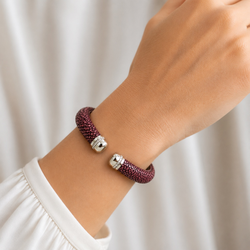 Armband, roggenleer/zilver met zirkonia (12mm.breed)  kleur aubergine - 10018