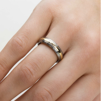 Boccia Ring, titanium/verguld  met diamant 0,015ct. model 0131-04 breedte:5mm.  (maat 57) - 14254