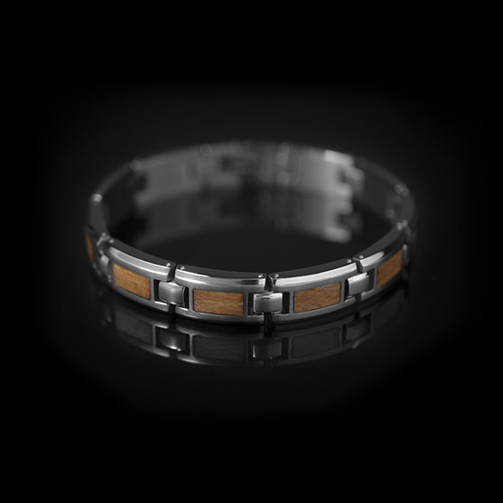 Armband, edelstaal/hout (breedte:10mm.- lengte: 21,5cm.) - 14439