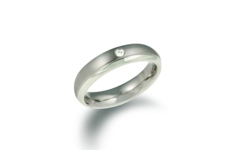 Boccia, Ring titanium model 0130-11 breedte: 5mm. met diamant 0,03ct. (maat 56) - 15175