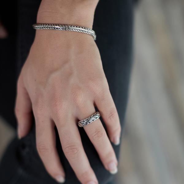 Silk Ring, zilver/oxie model 352 ZIPP Collectie (maat 18,5) - 15422 Silk Ring, zilver/oxie model 352 ZIPP Collectie (maat 18,5) - 15422