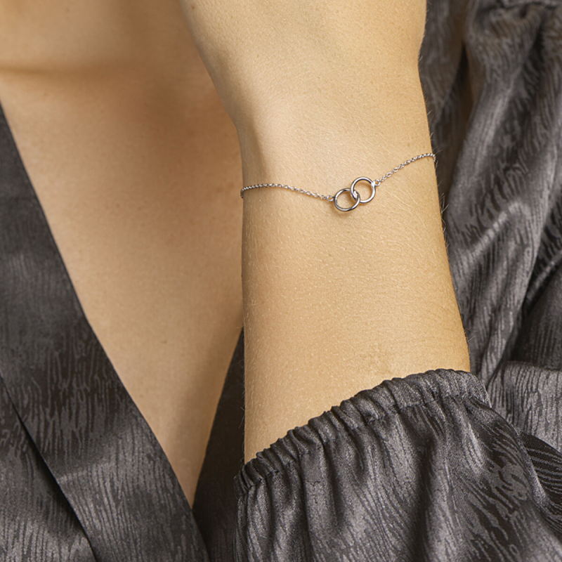 Armband, zilver gerhodineerd met 2 draadringetjes (16-19cm.) - 18229