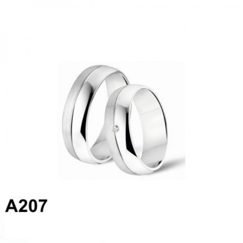 Amorio Ring, zilver gerhodineerd breedte 6mm. (maat 17,5)  RING MET ZIRCONIA - 16392