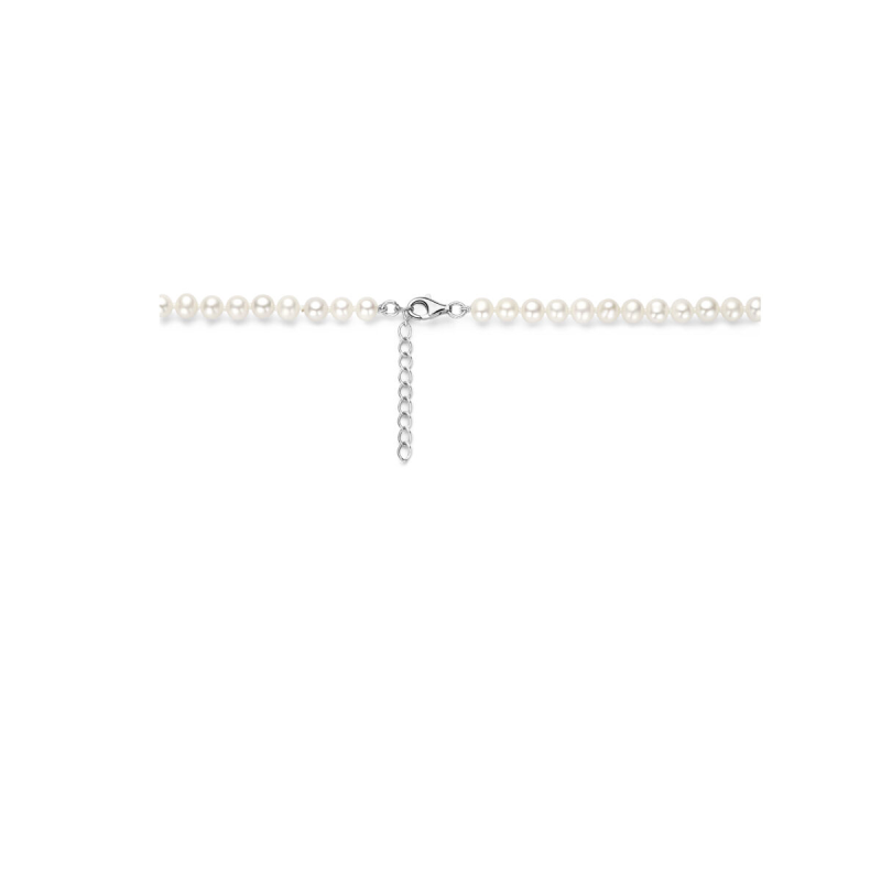 Collier, zoetwaterparel 5,5mm. m/zilveren sluiting (lengte: 42-46cm.) - 16651