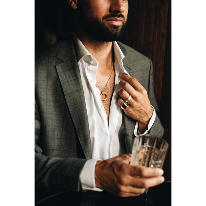 TAJ AMSTERDAM Goldplated Herenring Adofo met ONYX (mt19,5) - " Krijger" > staat symbool voor kracht - 22222 TAJ AMSTERDAM Goldplated Herenring Adofo met ONYX (mt19,5) - " Krijger" > staat symbool voor kracht - 22222