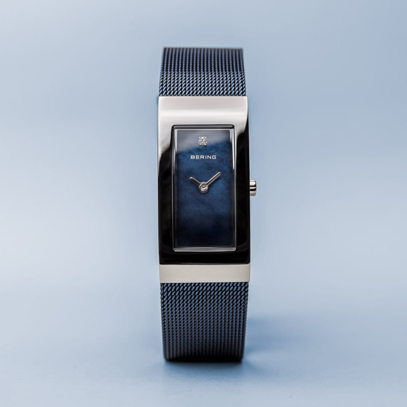 Bering Dameshorloge Quartz, model 10817-307 Blauw Rechthoek - 20146 Bering Dameshorloge Quartz, model 10817-307 Blauw Rechthoek - 20146