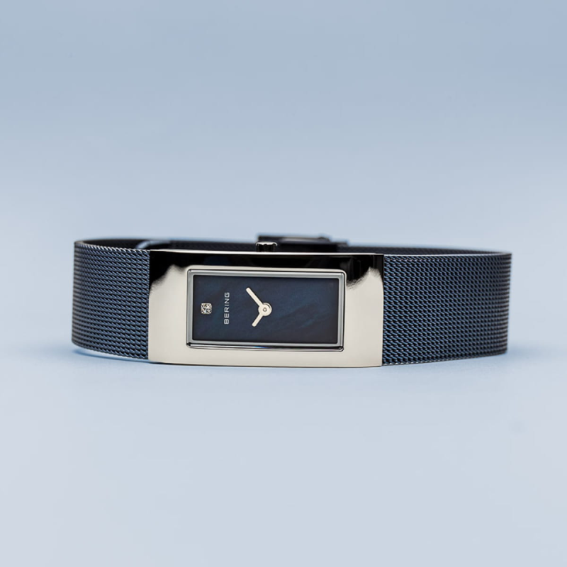 Bering Dameshorloge Quartz, model 10817-307 Blauw Rechthoek - 20146 Bering Dameshorloge Quartz, model 10817-307 Blauw Rechthoek - 20146