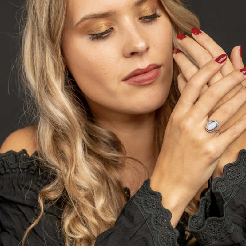 My Bendel Ring, edelstaal. Met Quartz steen (maat 16). - 21169 My Bendel Ring, edelstaal. Met Quartz steen (maat 16). - 21169