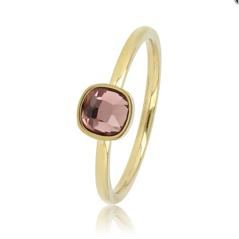 My Bendel Ring, verguld edelstaal met donkerroze glassteen - 21547 My Bendel Ring, verguld edelstaal met donkerroze glassteen - 21547