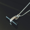 TAJ AMSTERDAM Zilveren T-Bar Hanger Binh met Onyx (21x25mm)"bescherming en emotionele en fysieke kracht" - 22242 TAJ AMSTERDAM Zilveren T-Bar Hanger Binh met Onyx (21x25mm)"bescherming en emotionele en fysieke kracht" - 22242