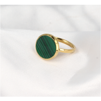 My Bendel Ring, staal verguld. Met Malachiet edelsteen van 12mm - 22587 My Bendel Ring, staal verguld. Met Malachiet edelsteen van 12mm - 22587
