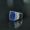 TAJ AMSTERDAM Zilveren Herenring Adric met Blauwe Lapis Lazuli edelsteen "Gezegende Heerser" staat symboor voor kracht - 22663