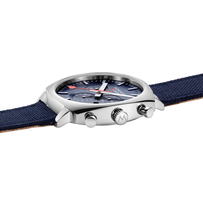 Mondaine Horloge Grand Cushion MSL.41440.LD Blauw (met extra band) - 22691 Mondaine Horloge Grand Cushion MSL.41440.LD Blauw (met extra band) - 22691