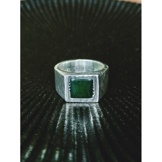TAJ AMSTERDAM Zilveren Herenring Kisho met Groene Jade - 22724