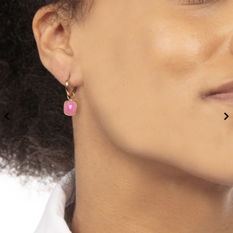 My Bendel Oorringen, edelstaal verguld met Roze Agaat (oorringen 10x2mm.) - 23076 My Bendel Oorringen, edelstaal verguld met Roze Agaat (oorringen 10x2mm.) - 23076