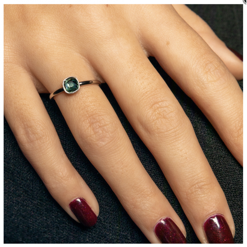 My Bendel Ring, edelstaal met groene glassteen - 23143 My Bendel Ring, edelstaal met groene glassteen - 23143