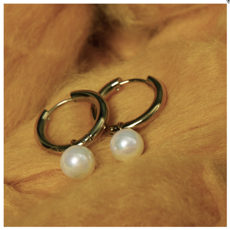 My Bendel Oorringen, edelstaal verguld met glasparel (16x2mm.) - 23331