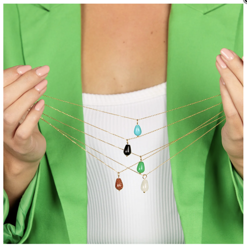 My Bendel Collier met hanger, edelstaal verguld met Blue Howlite (lengte: 42-47cm.) - 23405 My Bendel Collier met hanger, edelstaal verguld met Blue Howlite (lengte: 42-47cm.) - 23405