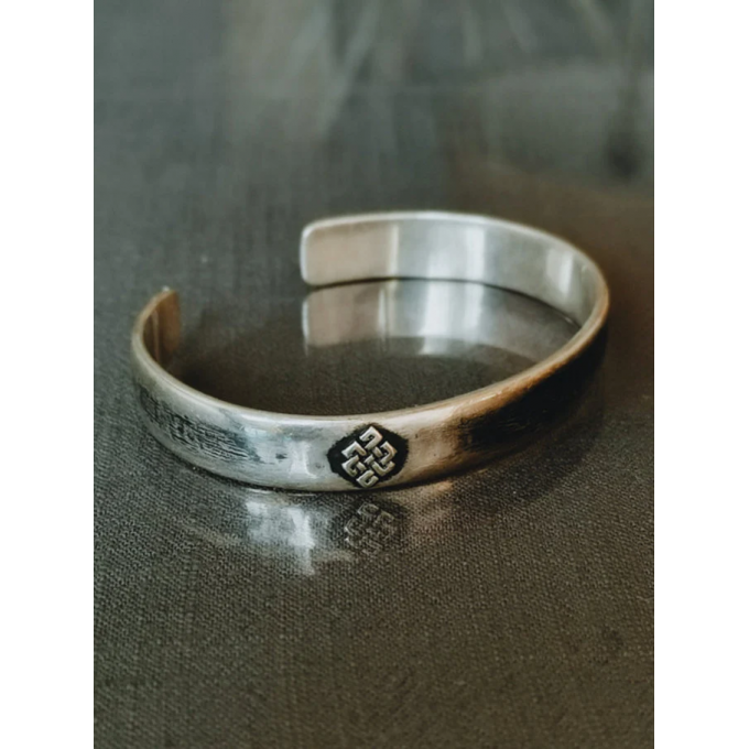 TAJ AMSTERDAM Zilveren Cuff Herenarmband Kara (one size) - 24335 TAJ AMSTERDAM Zilveren Cuff Herenarmband Kara (one size) - 24335
