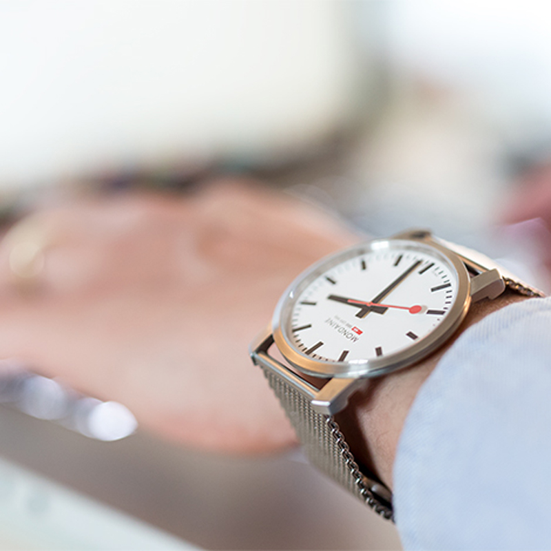 Mondaine Horloge Simply Elegant M400.30351.16SBZ (36mm) - 24471