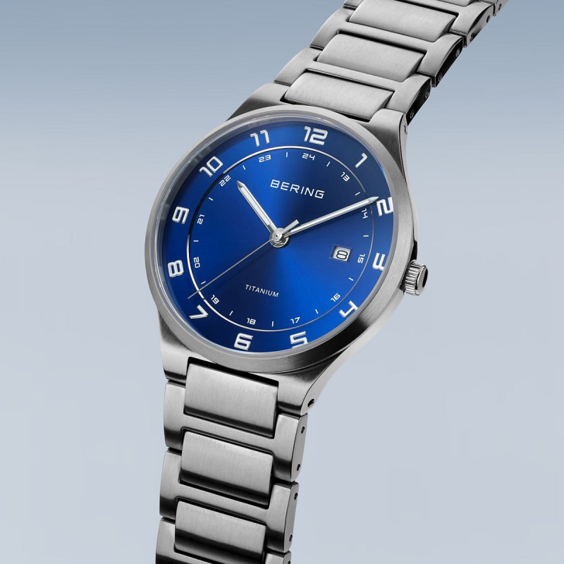Bering Herenhorloge Quartz, 15139-707 (40mm) Titanium - 24504 Bering Herenhorloge Quartz, 15139-707 (40mm) Titanium - 24504