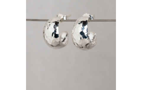 Jeh Jewels Oorstekers, model 21518 hoops hamerslag (1,5cm.) - 24582