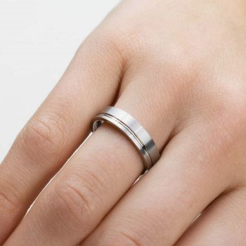 Boccia Ring, titanium model 0149-01 breedte: 5mm. - 24839