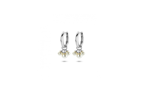 HC Oorringen, zilver gerhodineerd met zoetparels (17mm.) - 24188