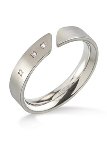 Boccia Ring, titanium model 0140-02 breedte: 4,4mm. met diamant 0,015ct. (maat 54) - 15315
