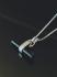 TAJ AMSTERDAM Zilveren T-Bar Hanger Binh met Onyx (21x25mm)"bescherming en emotionele en fysieke kracht" - 22242
