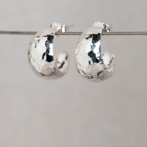 Jeh Jewels Oorstekers, model 21518 hoops hamerslag (1,5cm.) - 24582