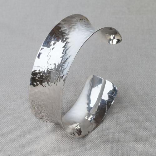 Jeh Jewels Armband, model 21345 klemband hamerslag smal zilver/925 breedte 2cm. - 24586