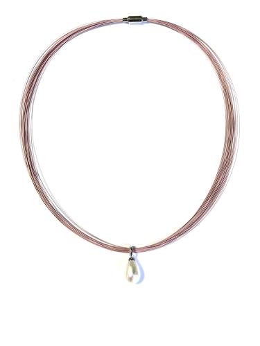 Draadcollier met zilveren magneet slot (45cm.) incl. hanger met zoetwaterparel druppel 10x15mm. - 7325
