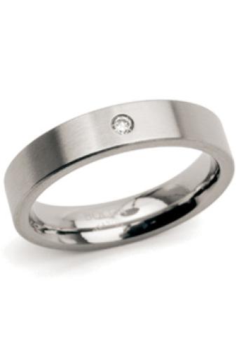 Boccia Ring, titanium model 0121-04 breedte: 4,5mm. met diamant 0,03ct.(maat 55) - 8100